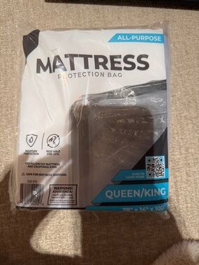 All-Purpose Mattress Protection Bag - Queen/King, clear